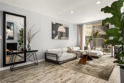1351 N Crescent Hts #114, West Hollywood, CA 90046