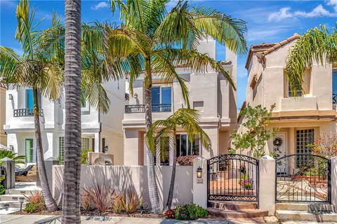 515 20th St, Huntington Beach, CA 92648