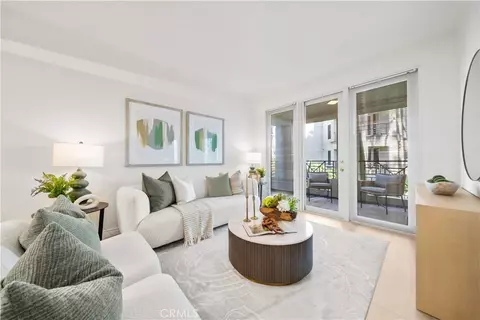 2233 Martin #204, Irvine, CA 92612