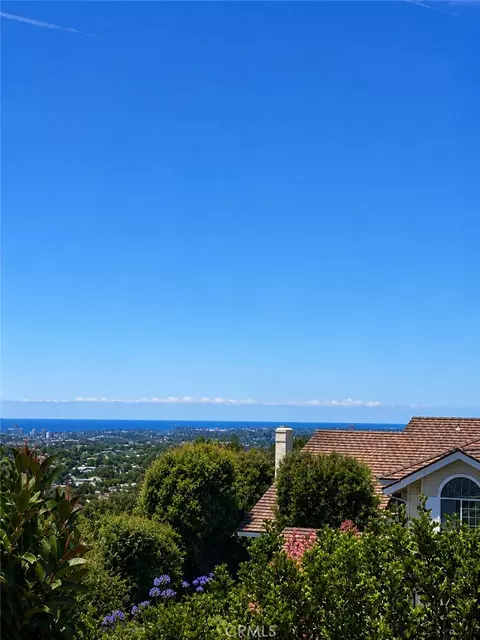View/Area - 111 Hillcrest Dr, Irvine, CA 92603 photo 3 of 3