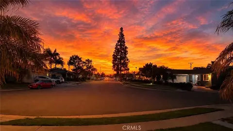 16842 Lucia Ln, Huntington Beach, CA 92647