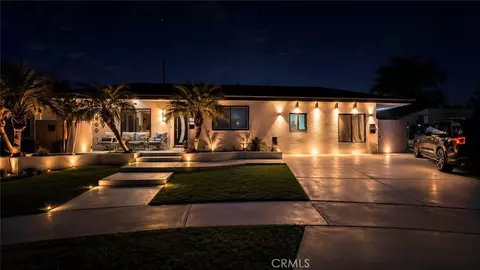 16842 Lucia Ln, Huntington Beach, CA 92647