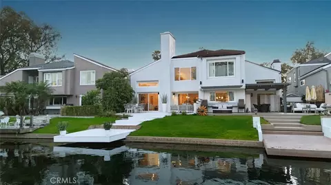 22526 Lake Forest Ln, Lake Forest, CA 92630