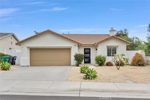 175 Paperbirch Cir, Corona, CA 92881