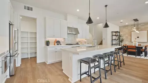 915 Walnut Ter, Montebello, CA 90640