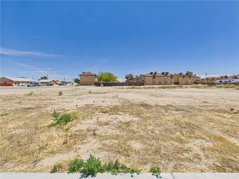 2643 Dixie St, Rosamond, CA 93560 photo 17