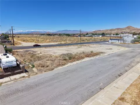 2643 Dixie St, Rosamond, CA 93560 photo 8