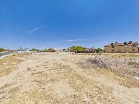 2643 Dixie St, Rosamond, CA 93560 photo 18