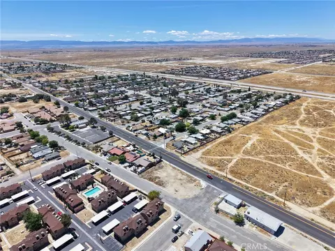 2643 Dixie St, Rosamond, CA 93560 photo 34