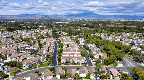 View/Area - 336 Fallingstar, Irvine, CA 92614 photo 2 of 19