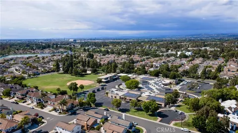 View/Area - 336 Fallingstar, Irvine, CA 92614 photo 5 of 19