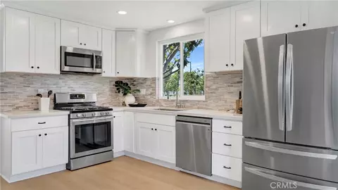 Kitchen - 336 Fallingstar, Irvine, CA 92614 photo 3 of 5
