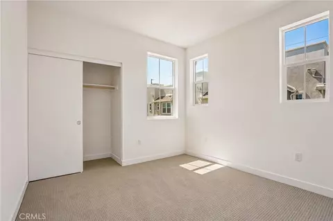 Bedroom - 965 W Dhalia St, Compton, CA 90220 photo 3 of 7