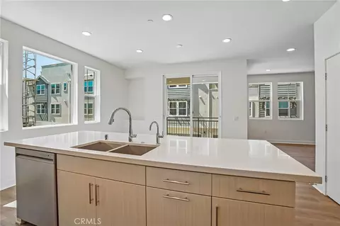 Kitchen - 965 W Dhalia St, Compton, CA 90220 photo 1 of 1