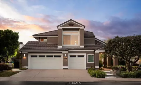 28871 Walnut Grv, Mission Viejo, CA 92692