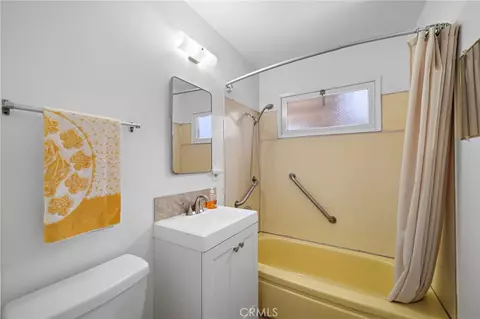 Bath - 6852 Trask Ave, Westminster, CA 92683 photo 1 of 2