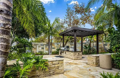 Exterior - 108 Rockefeller, Irvine, CA 92612 photo 6 of 9