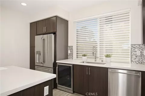 Kitchen - 108 Rockefeller, Irvine, CA 92612 photo 3 of 3