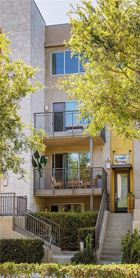 Exterior - 108 Rockefeller, Irvine, CA 92612 photo 1 of 9