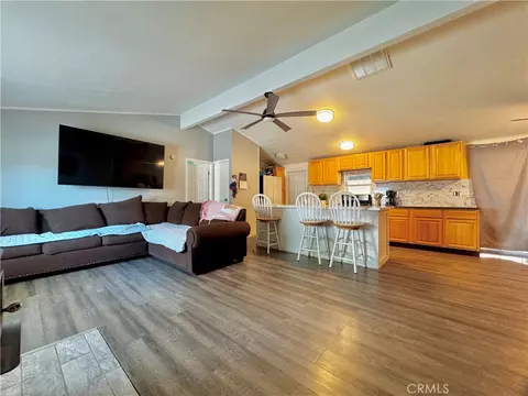 2775 Duncan Rd, Phelan, CA 92371 photo 4