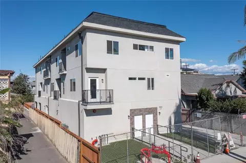 1041 W Leighton Ave, Los Angeles, CA 90037