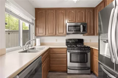 Kitchen - 52 Greenbough, Irvine, CA 92614 photo 3 of 3