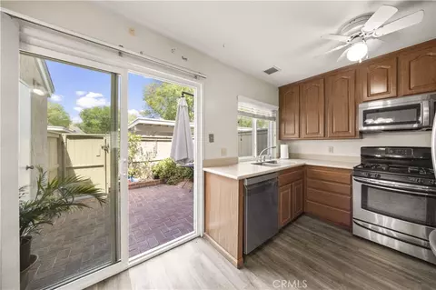 Kitchen - 52 Greenbough, Irvine, CA 92614 photo 2 of 3