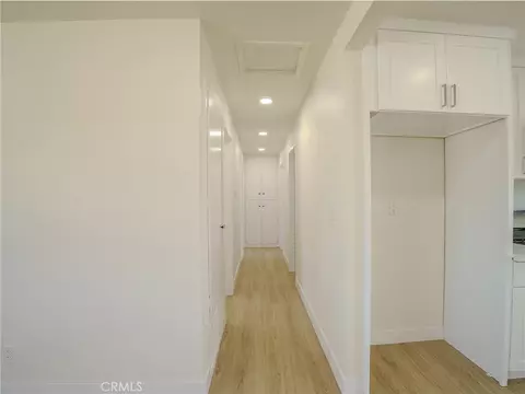 Entry Way - 21865 Fox, Apple Valley, CA 92307 photo 1 of 1