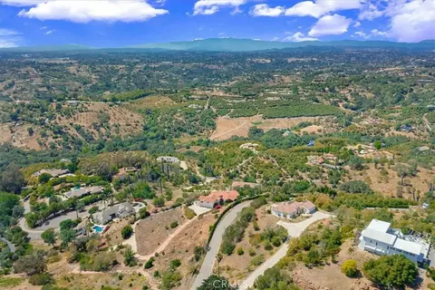 View/Area - 2323 Wilt, Fallbrook, CA 92028 photo 5 of 12