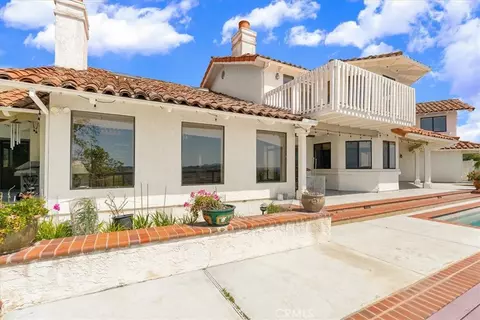 Exterior - 2323 Wilt, Fallbrook, CA 92028 photo 3 of 7