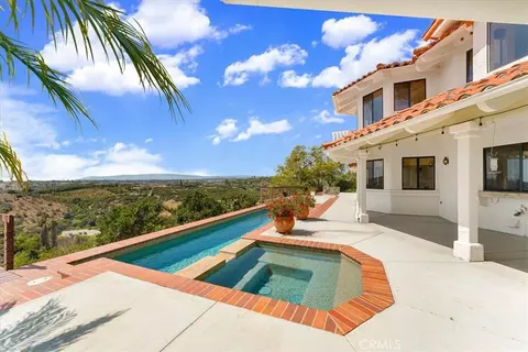 Exterior - 2323 Wilt, Fallbrook, CA 92028 photo 5 of 7