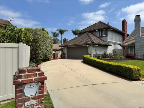 1104 Dennis Dr, Costa Mesa, CA 92626