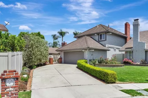 1104 Dennis Dr, Costa Mesa, CA 92626