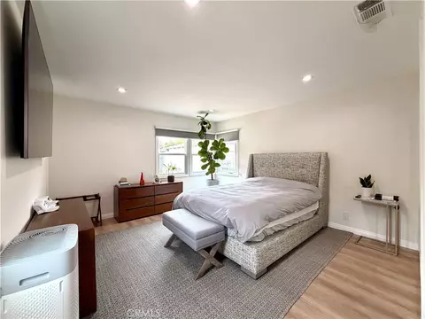 Bedroom - 4538 Tujunga Ave, Studio City, CA 91602 photo 1 of 4