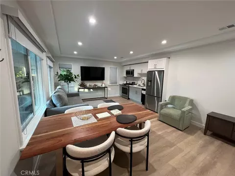 Dining - 4538 Tujunga Ave, Studio City, CA 91602 photo 2 of 2