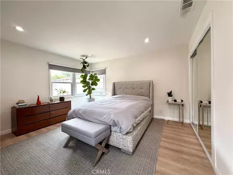 Bedroom - 4538 Tujunga Ave, Studio City, CA 91602 photo 2 of 4