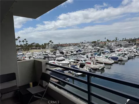 4165 Warner Ave, Huntington Beach, CA 92649