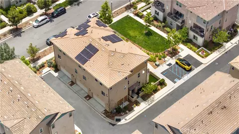 View/Area - 411 Chorus, Irvine, CA 92618 photo 2 of 9