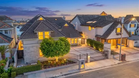 3342 Venture Dr, Huntington Beach, CA 92649