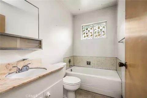 Bath - 1710 Evergreen, Fullerton, CA 92835 photo 3 of 3