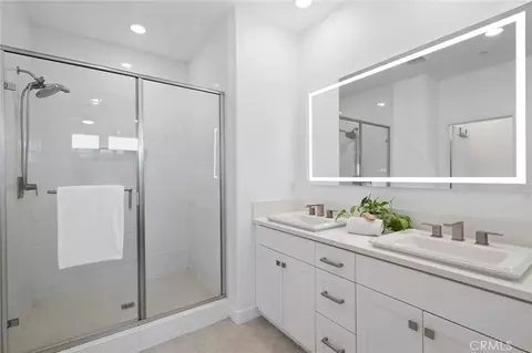 Bath - 258 Merit, Irvine, CA 92618 photo 1 of 4
