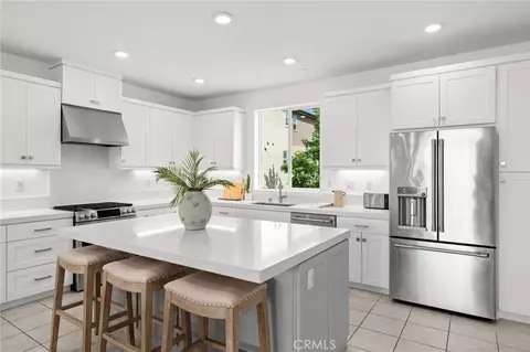 Kitchen - 258 Merit, Irvine, CA 92618 photo 3 of 4