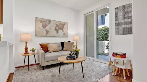 Living - 48 Walbert, Ladera Ranch, CA 92694 photo 3 of 5