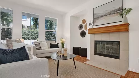 Living - 48 Walbert, Ladera Ranch, CA 92694 photo 2 of 5