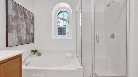 Bath - 48 Walbert, Ladera Ranch, CA 92694 photo 2 of 5