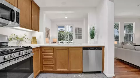 Kitchen - 48 Walbert, Ladera Ranch, CA 92694 photo 2 of 2