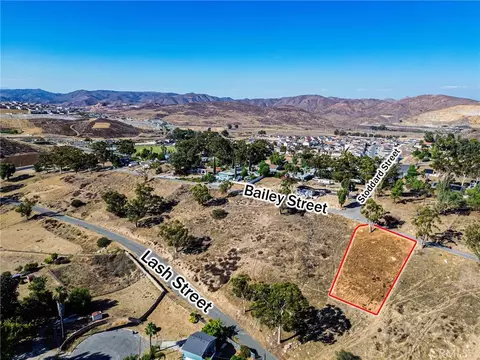 16374 Bailey St, Lake Elsinore, CA 92530