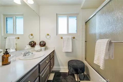 Bath - 109 Cinnamon Rdg, Brea, CA 92821 photo 4 of 5