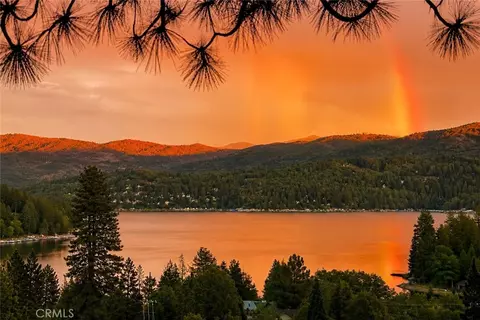 27550 N Bay Rd, Lake Arrowhead, CA 92352