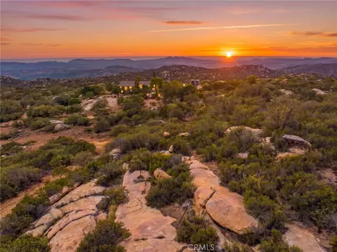 23315 Old Wagon Rd, Escondido, CA 92027